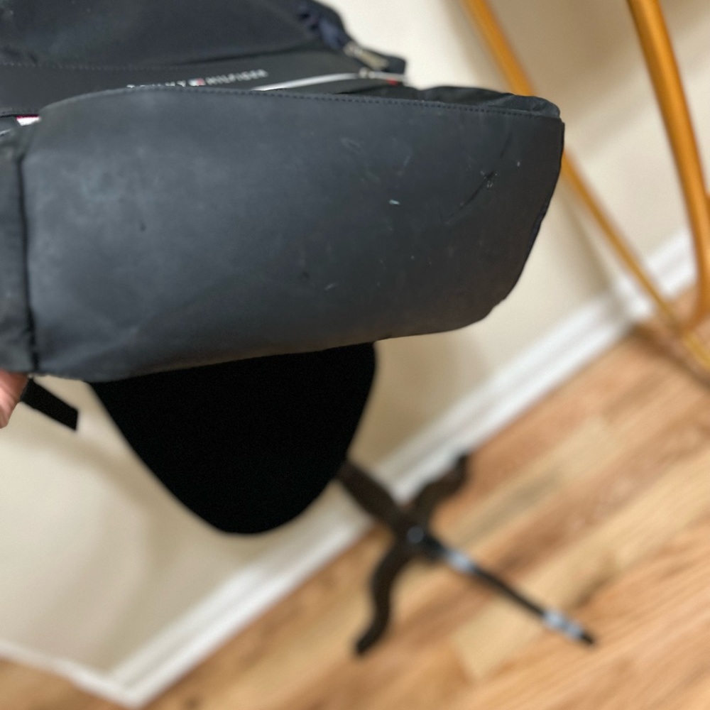 Tommy Hilfiger, Black